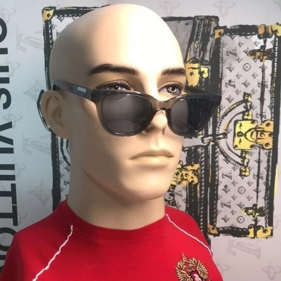 ✨ Brand New Gucci GG1116S 003 Sunglasses – Grey Frame with Blue